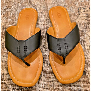 UGG Carey Flip Flop Womens 9 Black Leather Sandal Thong NWOB Comfort Casual